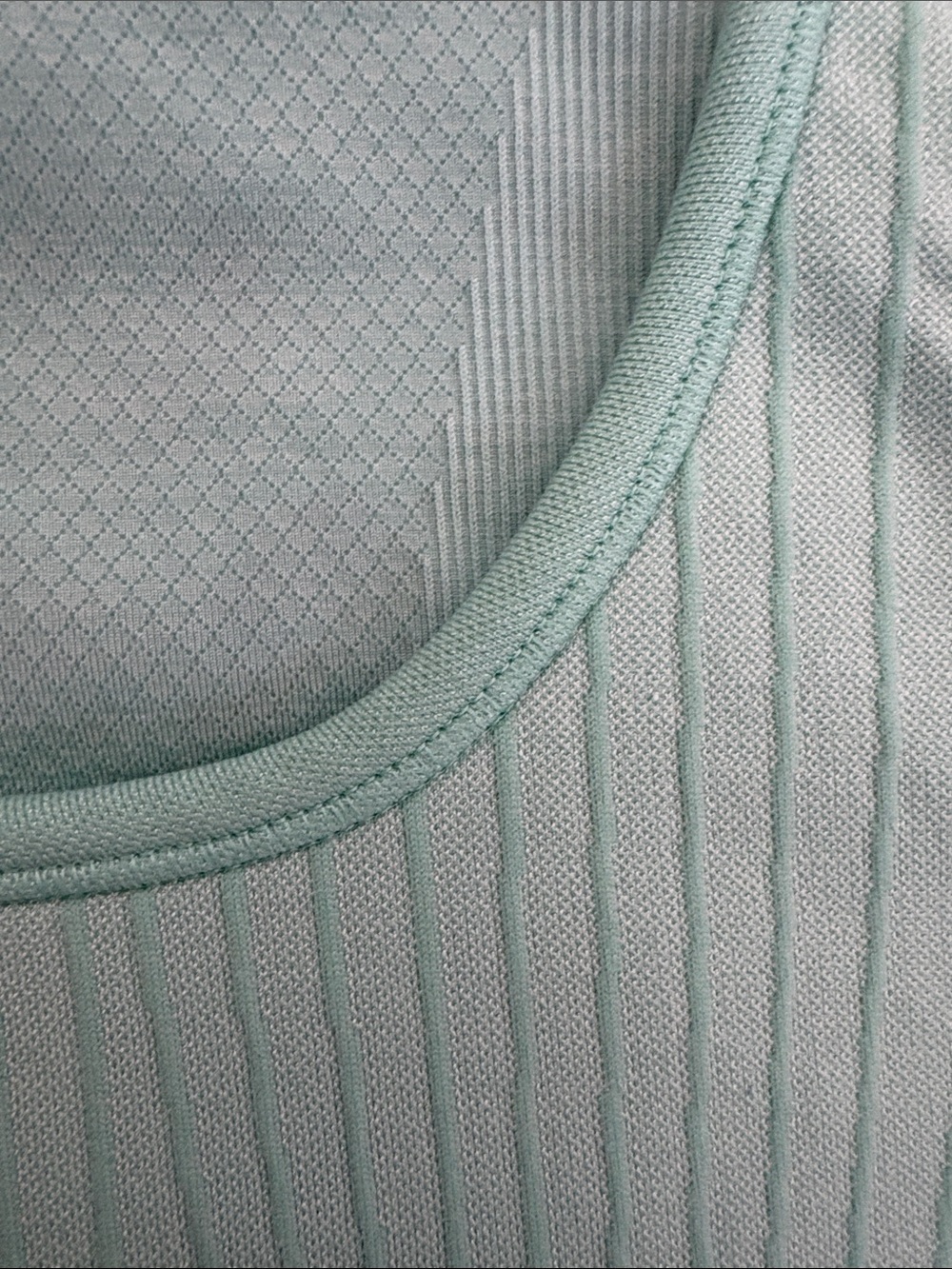 Lululemon Turquoise Ribbed Racerback Crop Tank - Picture 4 of 4